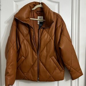 NWT Abercrombie&Finch Women SZ M Camel Colour Puffy Quilted Vegan LeatherJacket